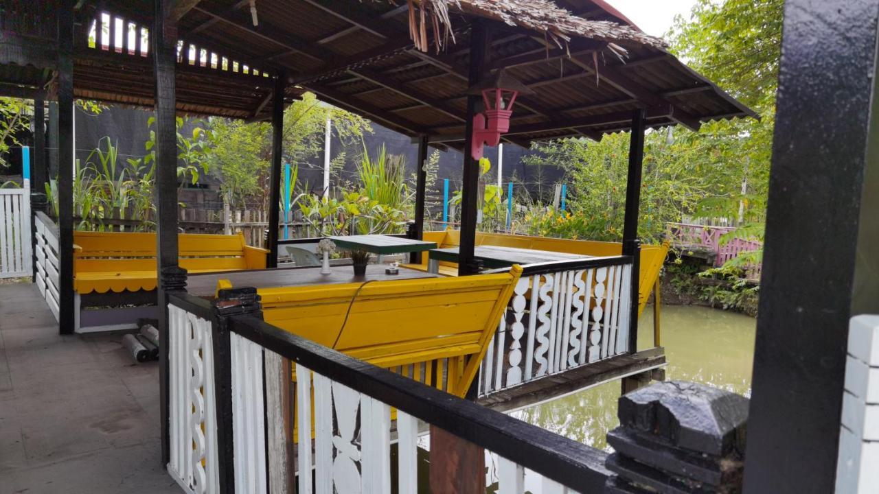 מלון איפוה Mykampung Chalet מראה חיצוני תמונה