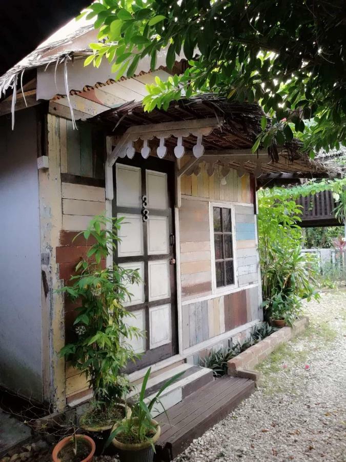 מלון איפוה Mykampung Chalet מראה חיצוני תמונה