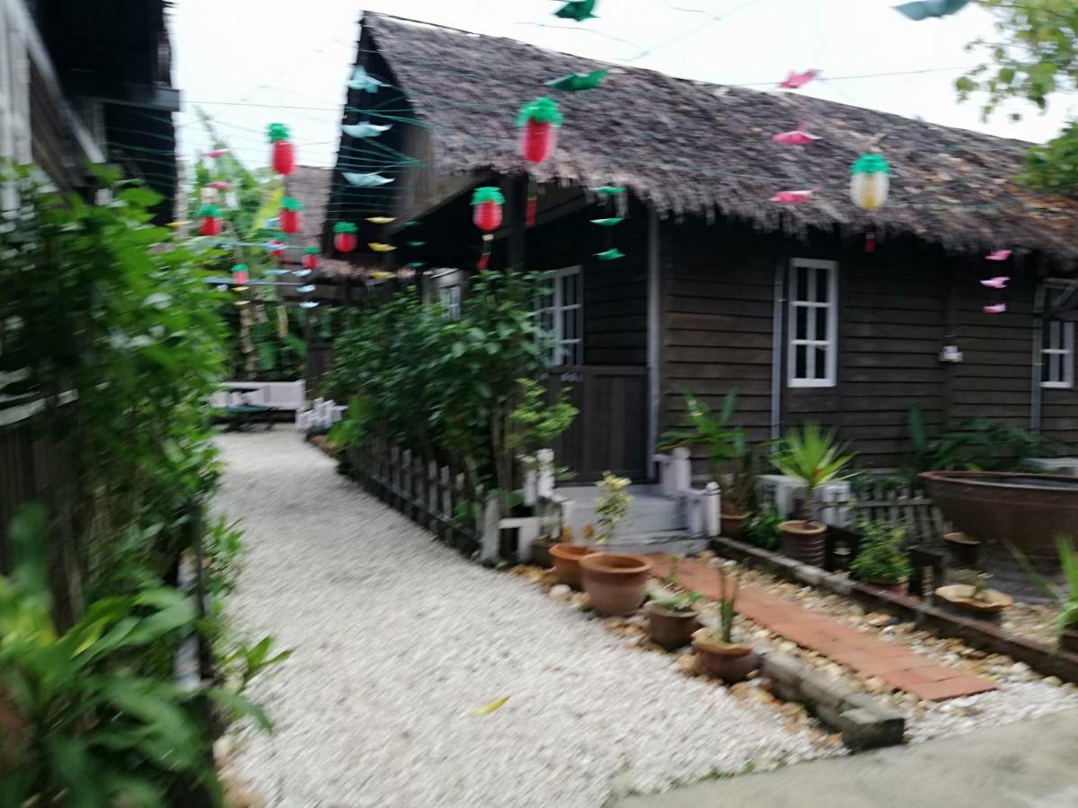 מלון איפוה Mykampung Chalet מראה חיצוני תמונה