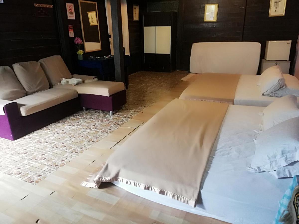 מלון איפוה Mykampung Chalet מראה חיצוני תמונה